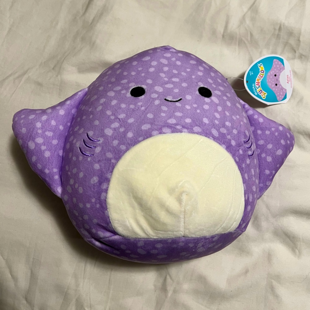 8" Aziza stingray Squishmallow